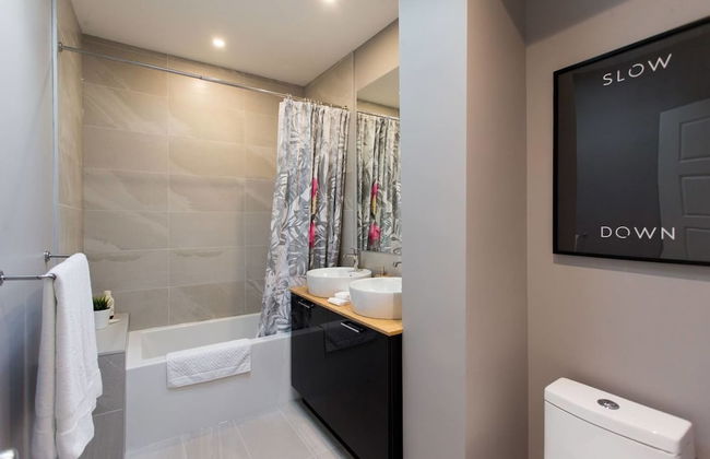 Brand New 3 Bedroom With Rooftop Patio - Foto 56