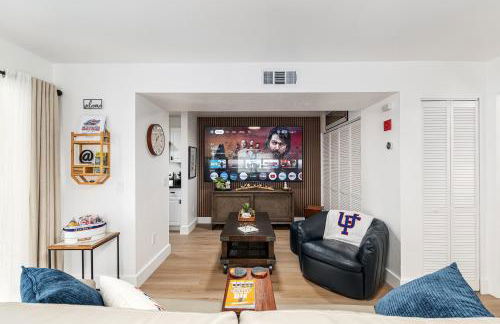 Modern & Stylish Condo Near UF, Shands & VA - Foto 5