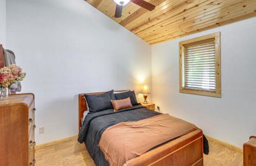 Long Lake Cabin with Fire Pit and more! Pet-Friendly - Foto 14