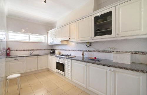 Yara Beach Apartments with Terrace - Foto 11