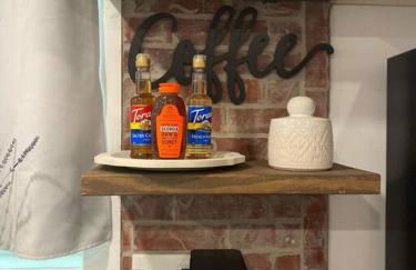 Cozy 2-bedroom Farmhouse with parking on premise - Foto 21