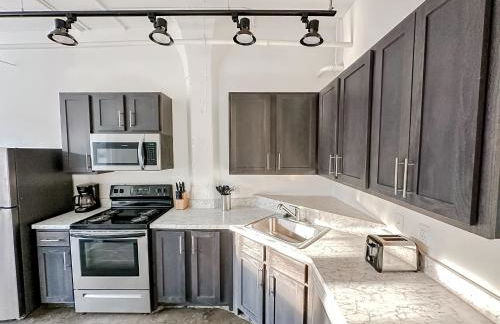 Sleepover Charming 1BD 1BA Wichita Lofts - Foto 49