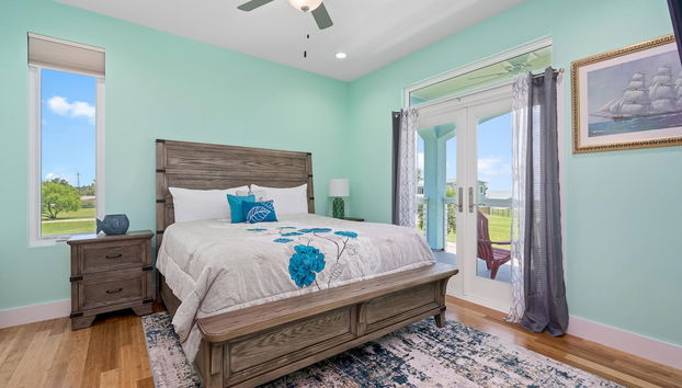 The Hangry Pelican - Photo 4, Room