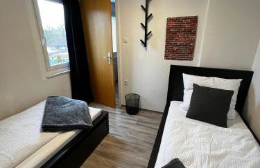 OhPardon! GAILDORF - Monteurwohnung im DG, Einzelbetten, Garten - Foto 4