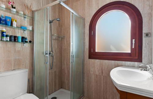 Infinity pool mansion by Costarentals - Ref 85 - Photo 49