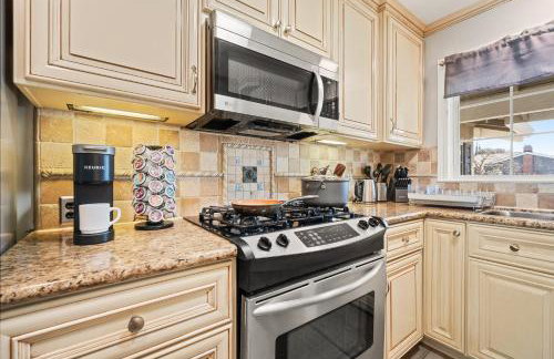 San Jose 4BR Sweet Home Prime Location - 2 Master BR - Photo 7