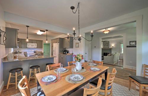 Abingdon Family Getaway with Porch and Views! - Photo 3