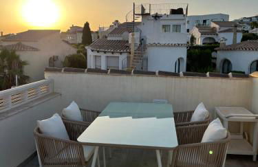 Luminosa villa con vistas al mar en Cala Moraig - Foto 6