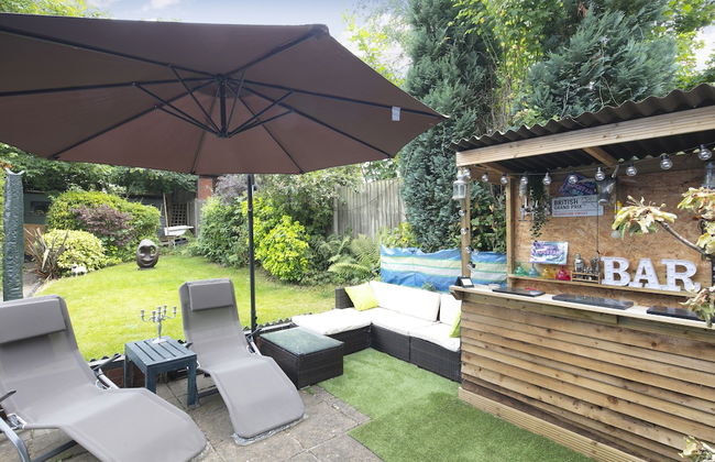 Urban Retreat Hot Tub Bar Ev Charger - Foto 27