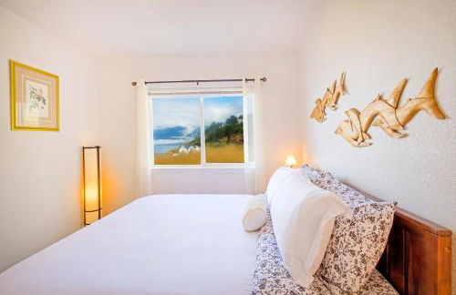 Magnificent Oceanview by OceanviewHotTubs Oceanfront! Shelter Cove, CA Tesla EV station - Foto 71