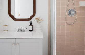 Peaceful, modern, renovated, close to everything! - Foto 40