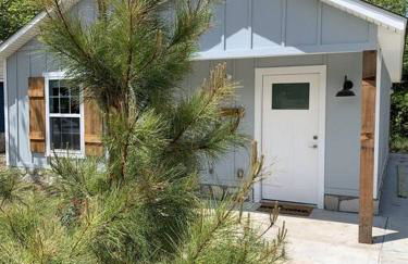 Cozy Cottage • 2 King Beds • Grove • Kayaks • Washer/Dryer - Foto 8