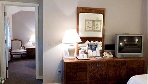 Wonderful Bed and Breakfast Accommodation for Four Guests near Belfast, Maine - Foto 2