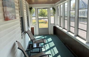 Cute 6-Bedroom Getaway in the heart of Littleton - Foto 26