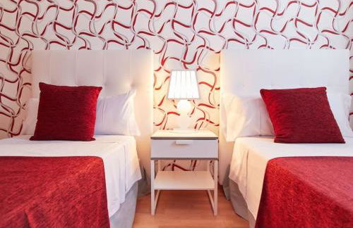 Alcam Cervantes Playa Badalona - Photo 3