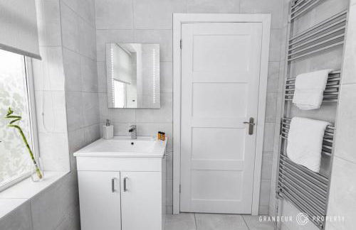 Sarnia Retreat by Grandeur Property - Foto 27