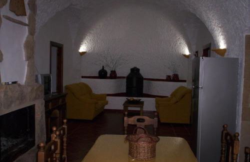 Cuevas la Chumbera - Photo 85