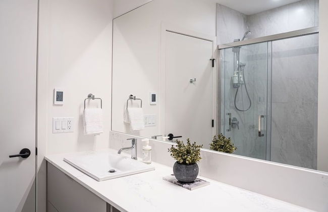 Ghost Peak by Revelstoke Vacations - Photo 13