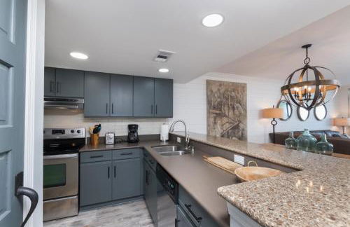 Ole River Hideway, Orange Beach, Updated 2 Bedroom Waterfront Condo, Wind Drift - Photo 10