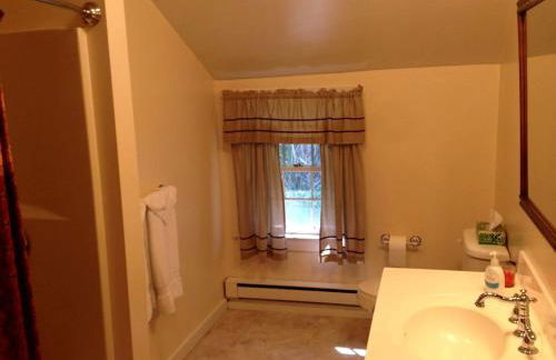 Pet-Friendly Cabin Rental for Family Getaway in Lexington, Virginia - Foto 13