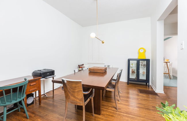 Applewood Suites - Queen West - Photo 13