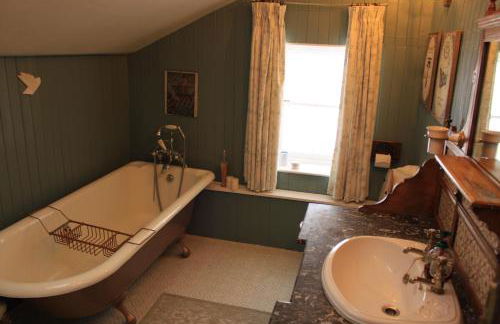 East Wing Lickleyhead Castle - Photo 4