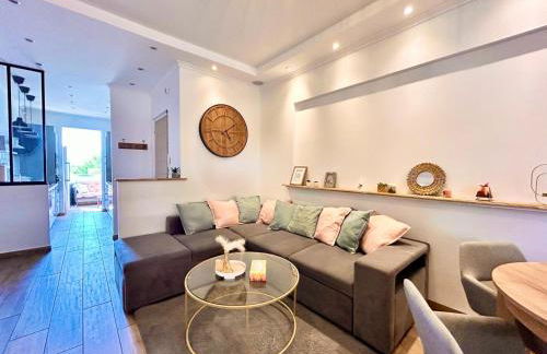 Near Port & City - Private Parking & Breakfast - Full apartment - Photo 18