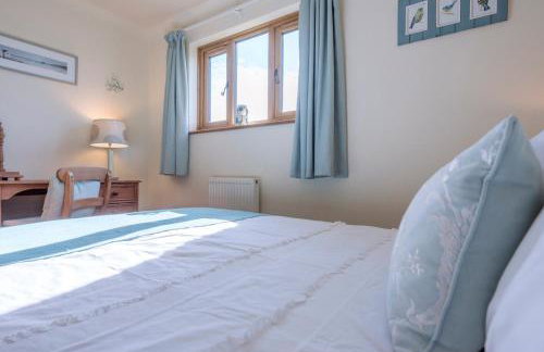 The Meadows Dairy, Bawdsey - Photo 23