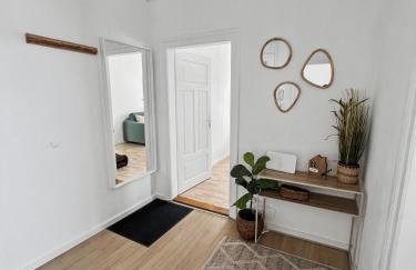 MEGHA Living - 2 Zimmer Appartments mit Küche - Zentral - Foto 19