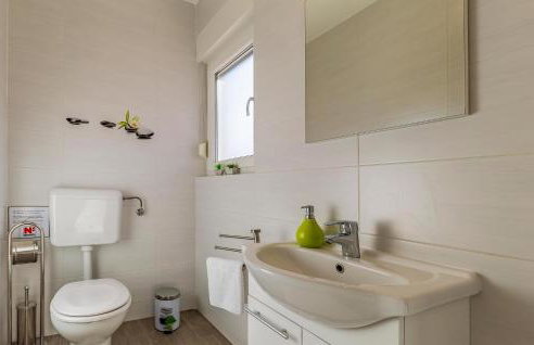 2 Bedroom Stunning Home In Skatari - Foto 42