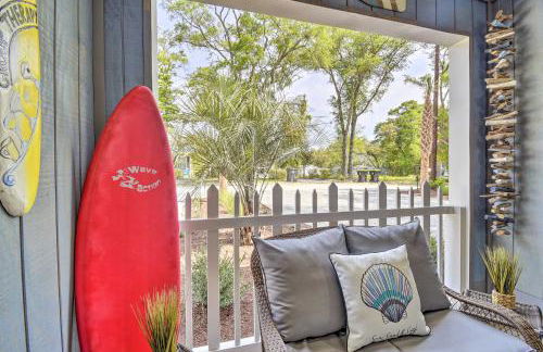 Ocean Isle Beach Home with Shared Lanai and Grill - Foto 27