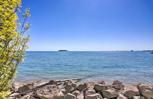 Waterfront Middle Bass Condo with Pool Access! - Foto 20