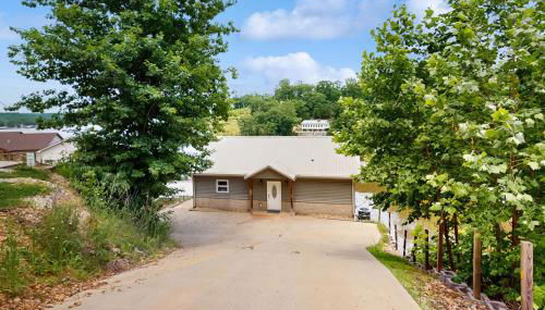 Fun on the Cove! Home with Dock and Foosball - Foto 5