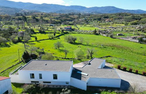 Fabulous 5 BR hidden gem Serra da Estrela - Foto 6