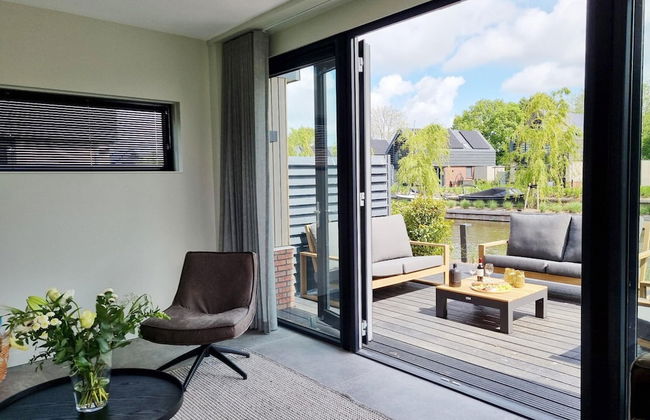 Luxurious Detached Water Villa With Jetty - Foto 9