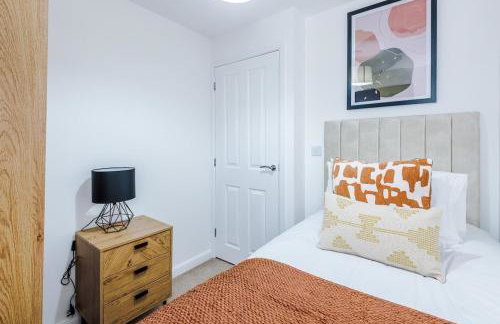 NEW! Presented by LTJ Prime Key Properties, Driveway Parking, Free WiFi - Foto 28