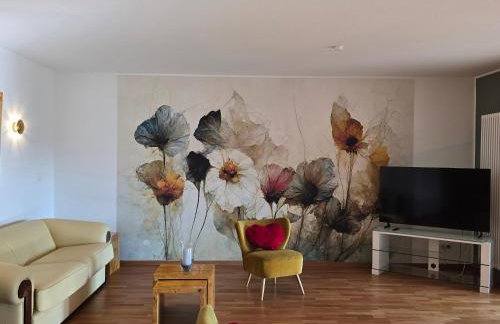 Exklusive Ferienwohnung Bad Salzschlirf - direkt am Waldrand - großer Garten kompett umzäunt - Hunde willkommen - 2 private Stellplätze - Foto 7