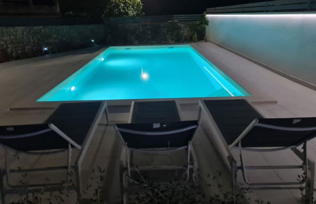 Adorable Holiday Home With Pool and Terrace - Foto 26