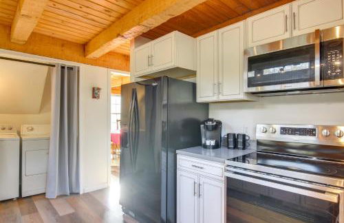 Hike and Unwind, Peaceful Wooded Retreat in Newport - Foto 9