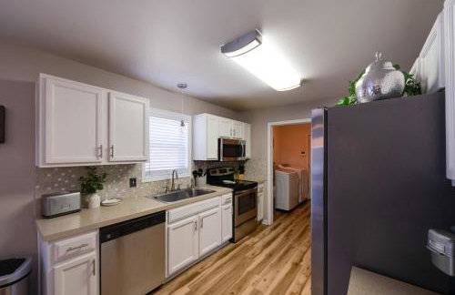 Milton Getaway Near Beach with Deck and Yard - Foto 10