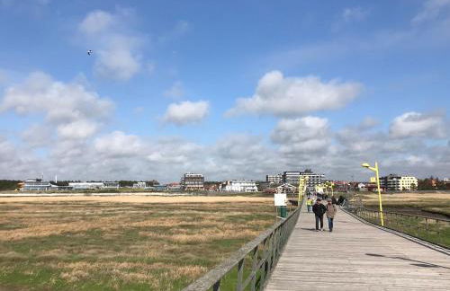 Beach Home - Photo 49