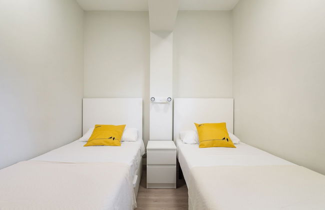 Pineda Be My Guest Castelldefels - Photo 5