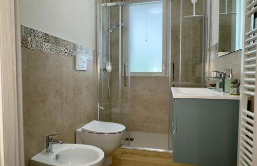 Residence Casa Palmira - Modern Apartments Near Sacro Cuore Hospital - Valpolicella - Foto 16