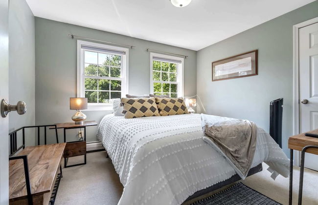 Maine Adventure 3BR Oasis Awaits! - Photo 2