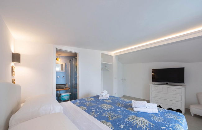 Luxury Villa Vittoria- Villa With Garden Swimming Pool and Jacuzzi Overlooking the sea - Foto 36