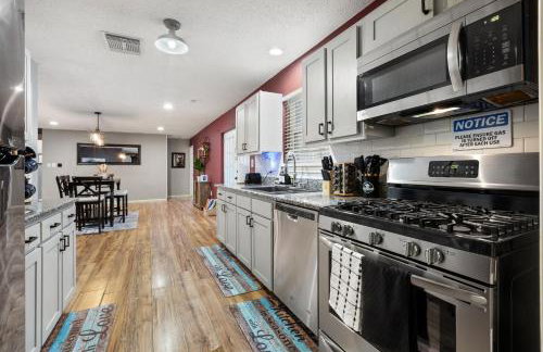 DFW Mid-Cities Oasis with Pool, Hot Tub and Fire Pit - Photo 9