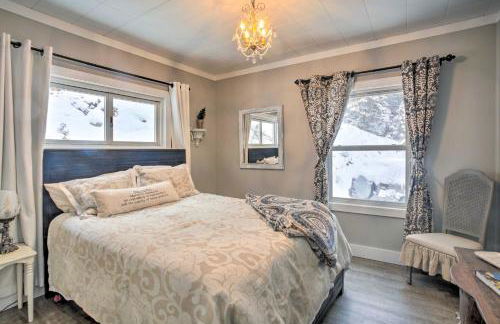 Modern Farmhouse with Movie Room - 6 Mi to Lake! - Foto 17