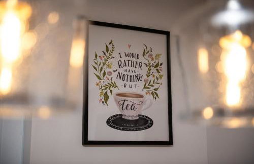 Large 4BDR House By Hyped Properties Short Term Rental Agency With Free Parking & Long Stays Shirebrook - Foto 37