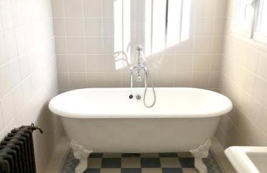 Dans une maison, appartement indépendant et jardin - Foto 31