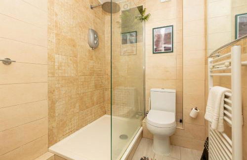 Beautiful 1BR Apartment in Clapton, 5 mins Overground St - Foto 23